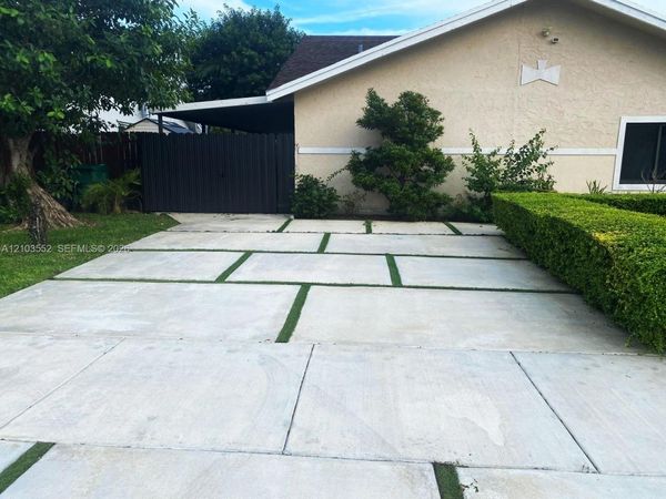 9311 SW 100th Ave Rd , Miami, FL 33176