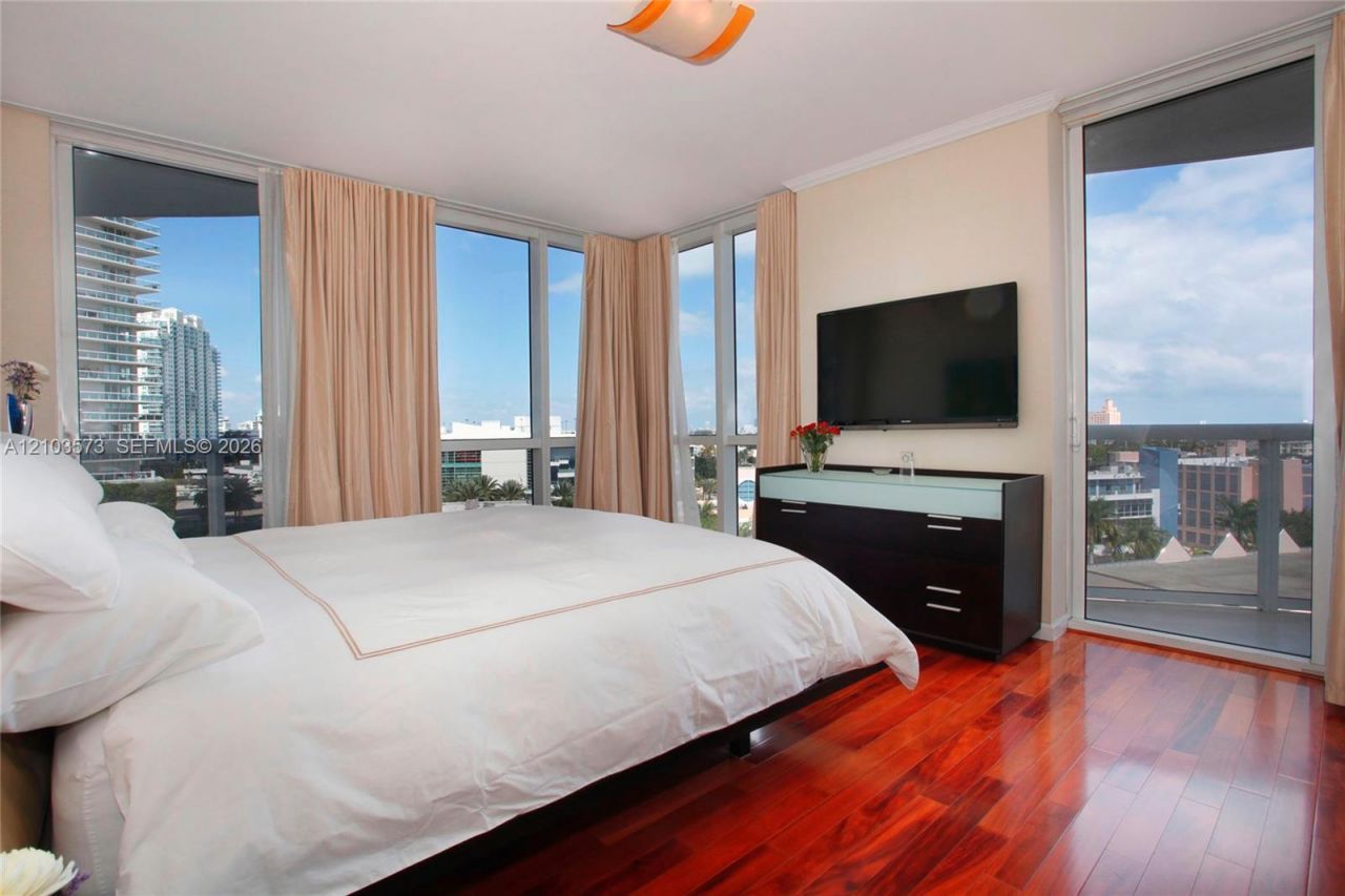 400 Alton Rd , Unit 811, Miami Beach, FL 33139 Photo