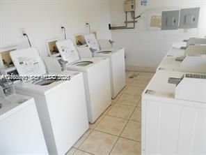 1225 NE 124th St , Unit 28A, North Miami, FL 33161 Photo