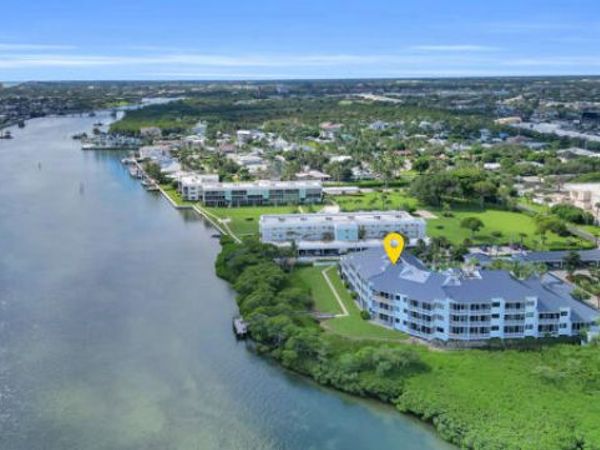 200 Waterway Road, Unit 307, Tequesta, FL 33469