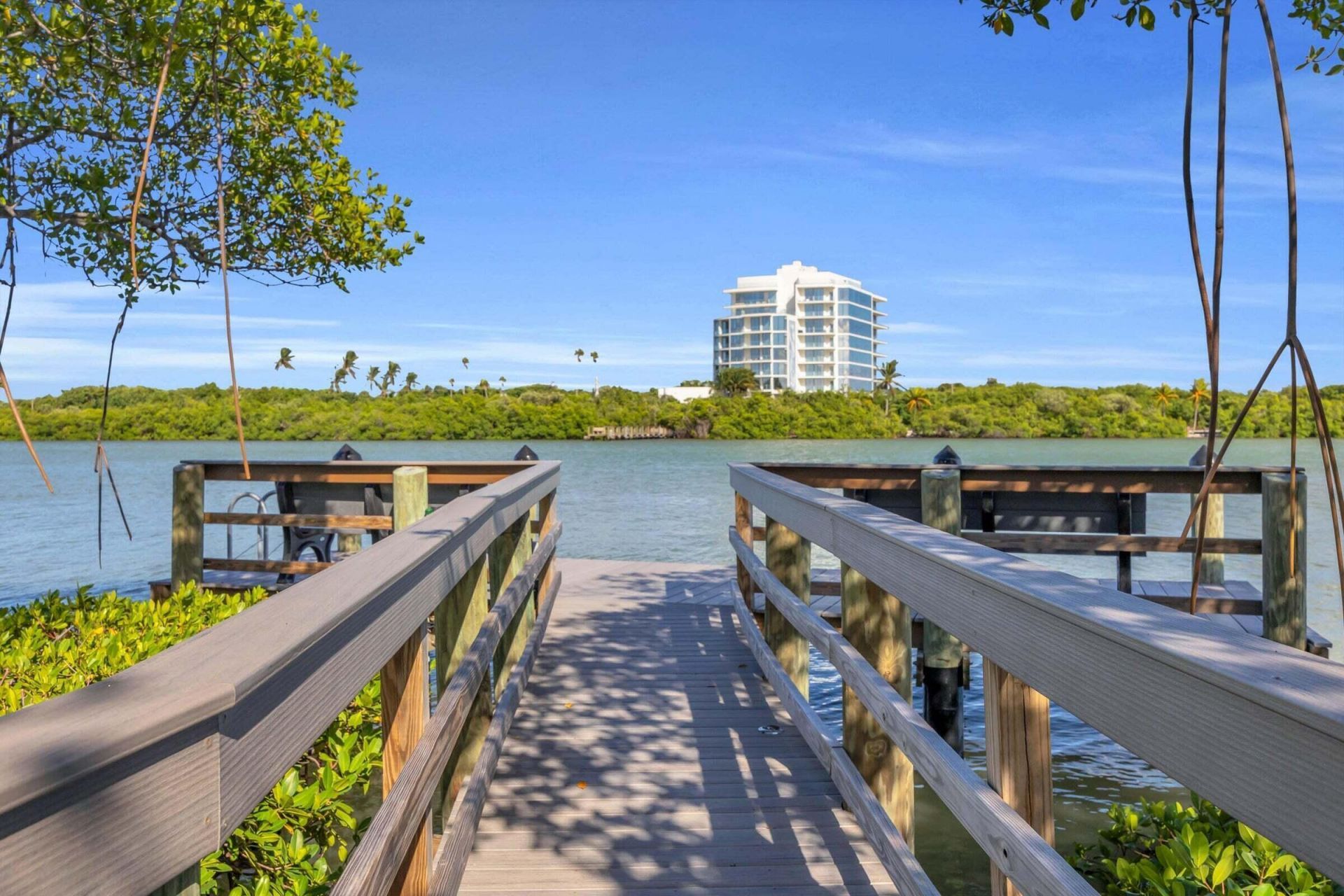 200 Waterway Road, Unit 307, Tequesta, FL 33469 Photo