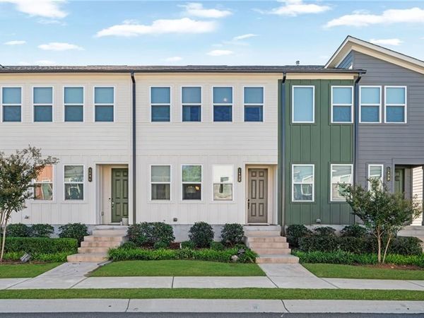 1492 Pinedale Crest NW, Atlanta, GA 30318