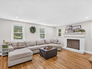 12 Pat Rd, Hanover, MA 02339