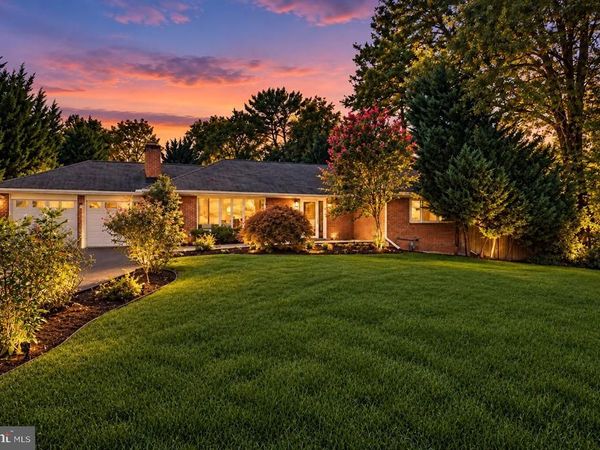 7608 QUINTANA COURT , BETHESDA, MD 20817