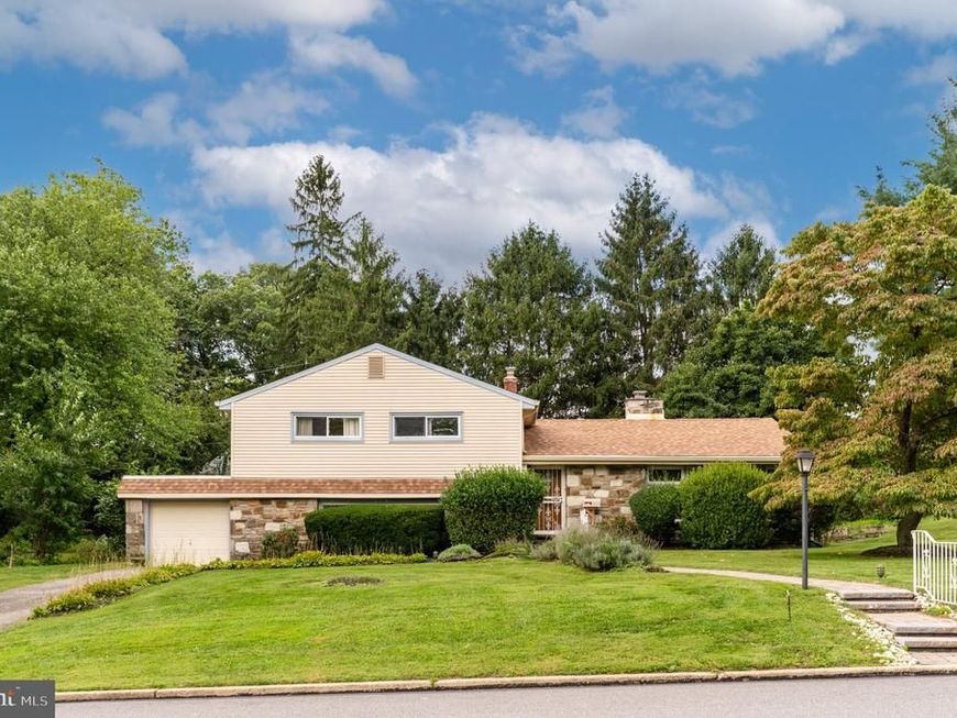 310 Hedgerow Lane , Wyncote, PA 19095 Main Photo