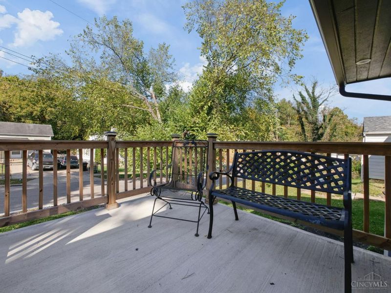5940 Kenneth Avenue, Cincinnati, OH 45224 Photo 5