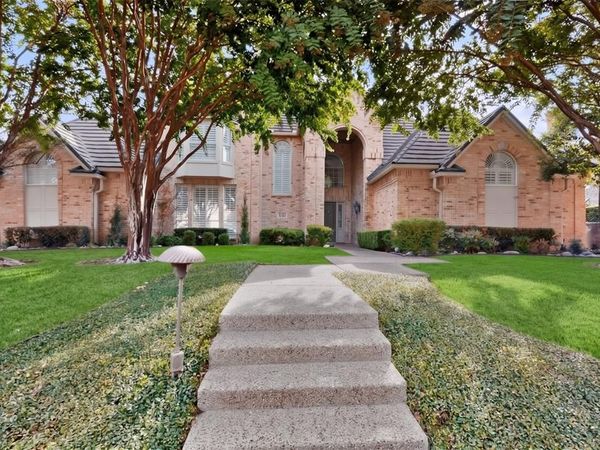 4536 Briar Oaks Circle, Dallas, TX 75287