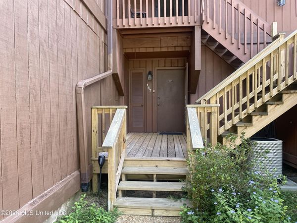 147 Lakeside Villa, Diamondhead, MS 39525