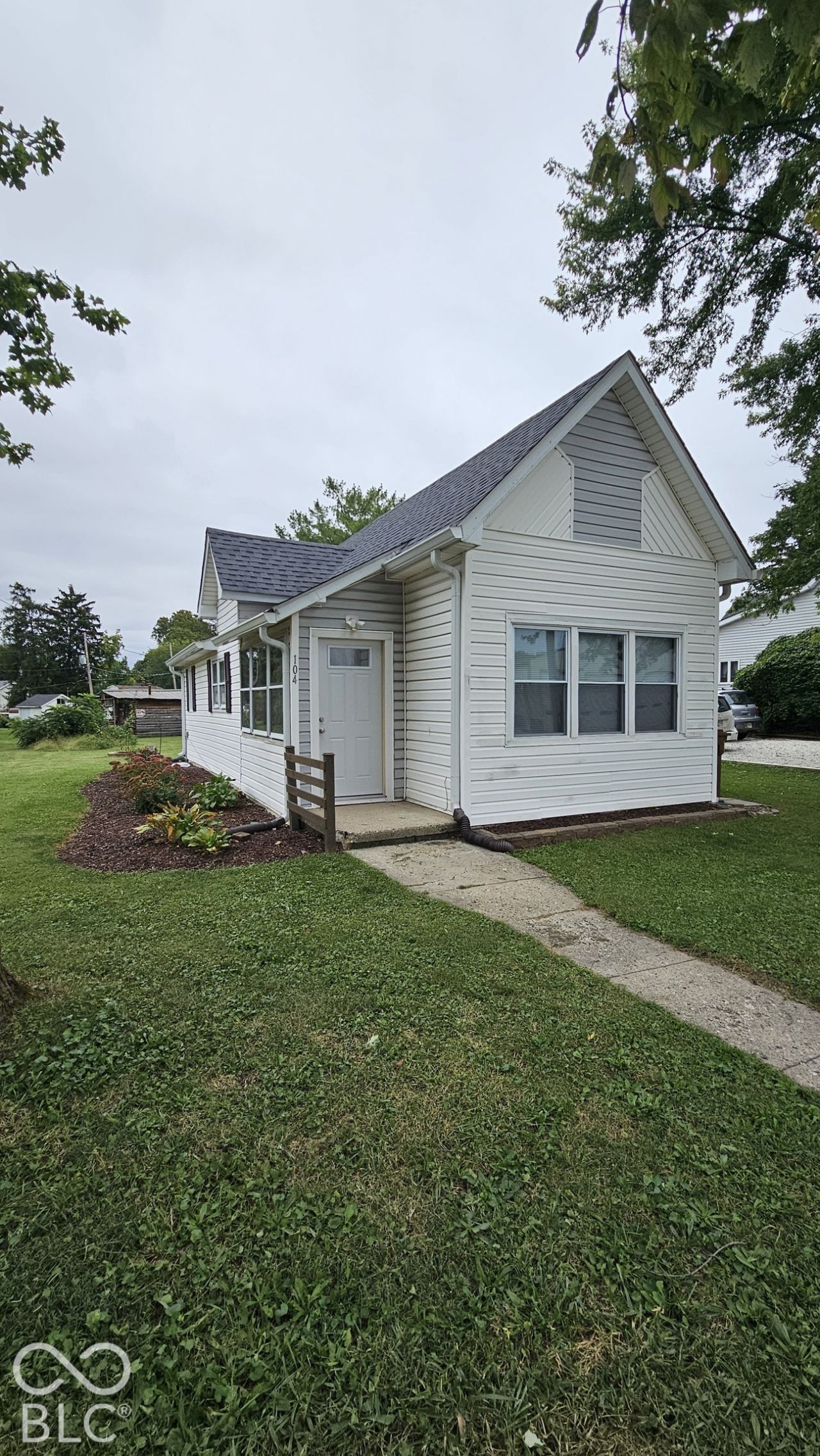 104 E State Street, New Ross, IN 47968 Main Photo