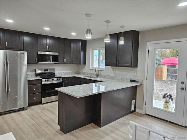 1600 S Laredo Court, Aurora, CO 80017