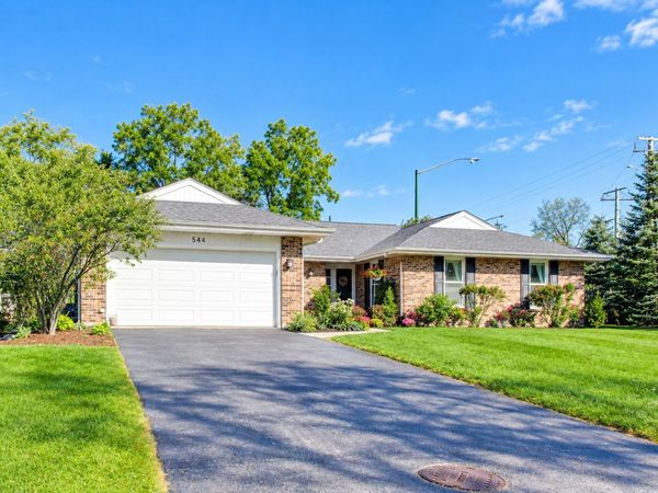 544 Fox Glove Lane , Barrington, IL 60010