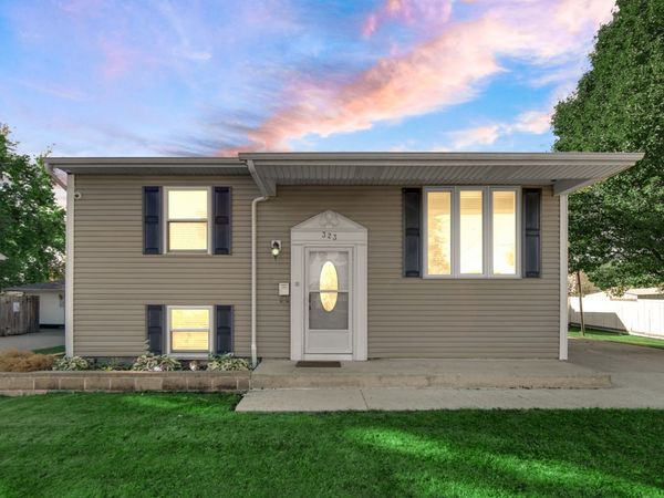 323 Karen Avenue , Romeoville, IL 60446