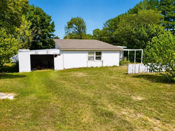 518 E Broadway , Byng, OK 74820