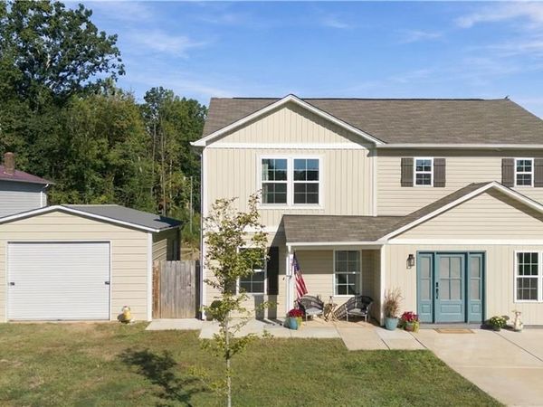 982 Boones Cave Road, Lexington, NC 27295