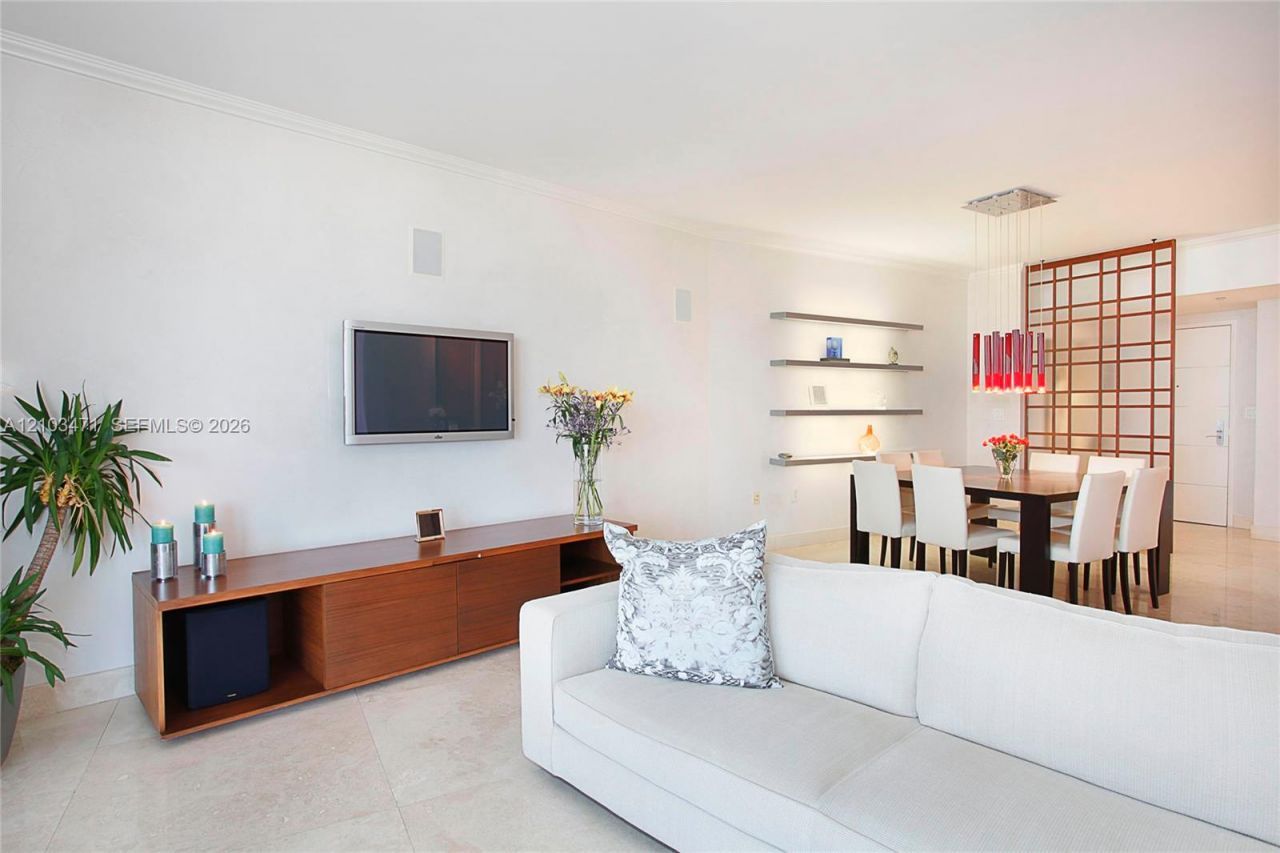 400 Alton Rd , Unit 811, Miami Beach, FL 33139 Photo