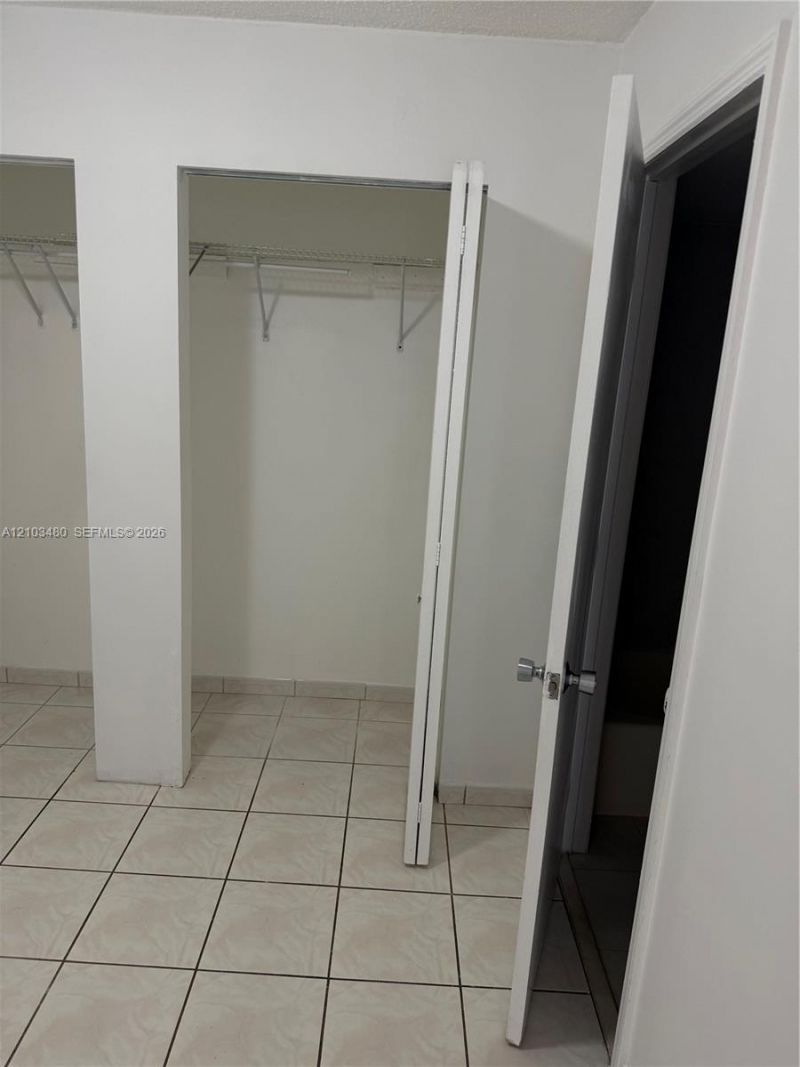 5055 NW 7th St , Unit 604, Miami, FL 33126 Photo