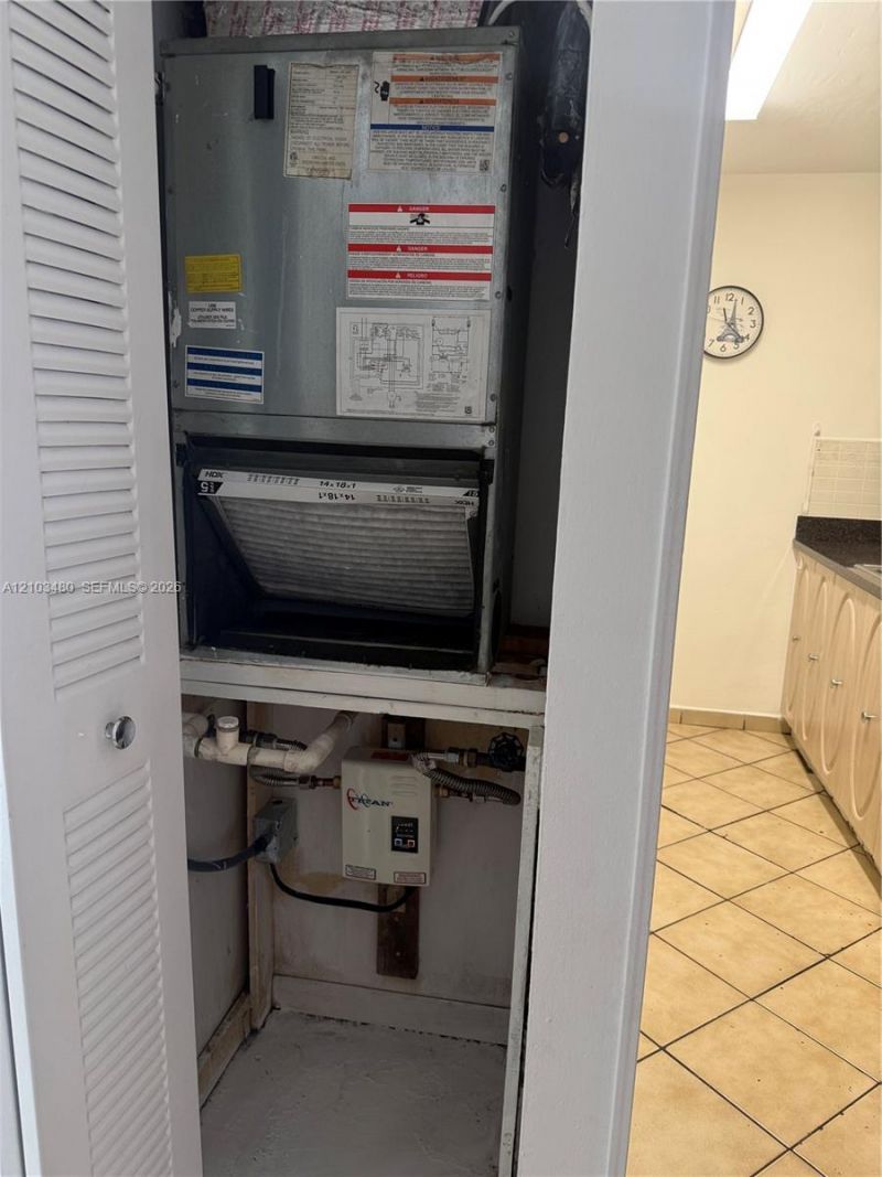 5055 NW 7th St , Unit 604, Miami, FL 33126 Photo
