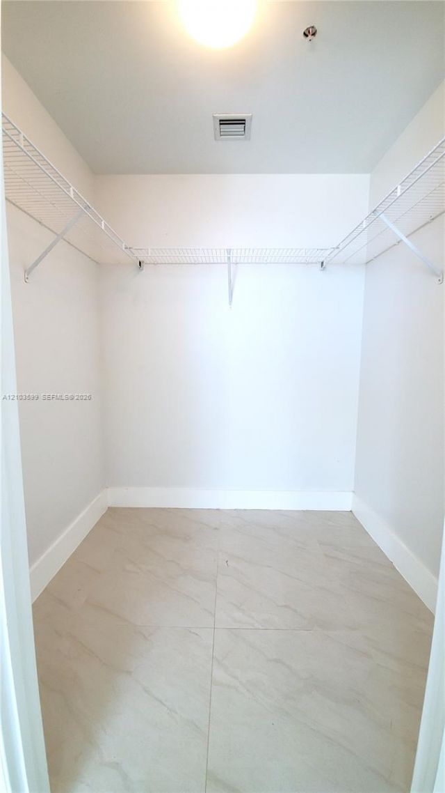 253 NE 2nd St , Unit 1809, Miami, FL 33132 Photo