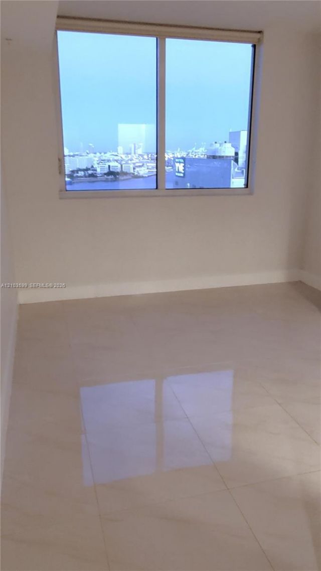253 NE 2nd St , Unit 1809, Miami, FL 33132 Photo