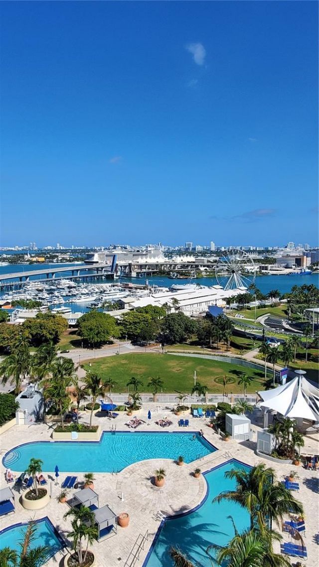 253 NE 2nd St , Unit 1809, Miami, FL 33132 Photo