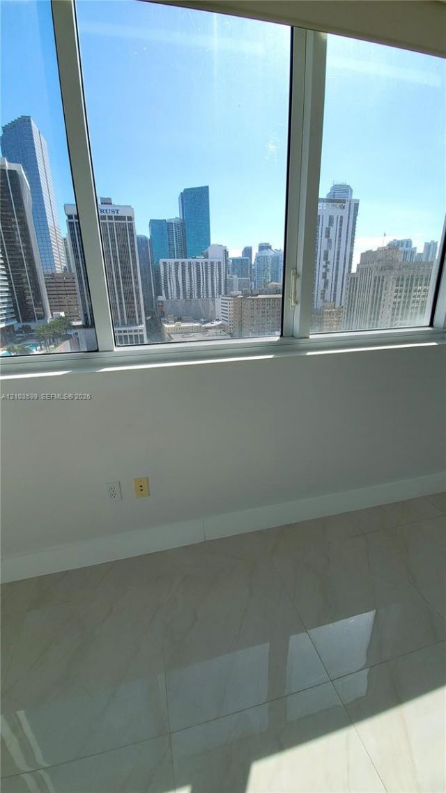 253 NE 2nd St , Unit 1809, Miami, FL 33132 Photo