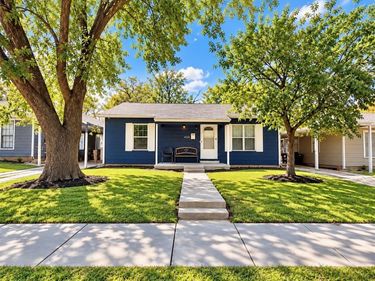 4116 Townsend Drive, Fort Worth, TX 76115
