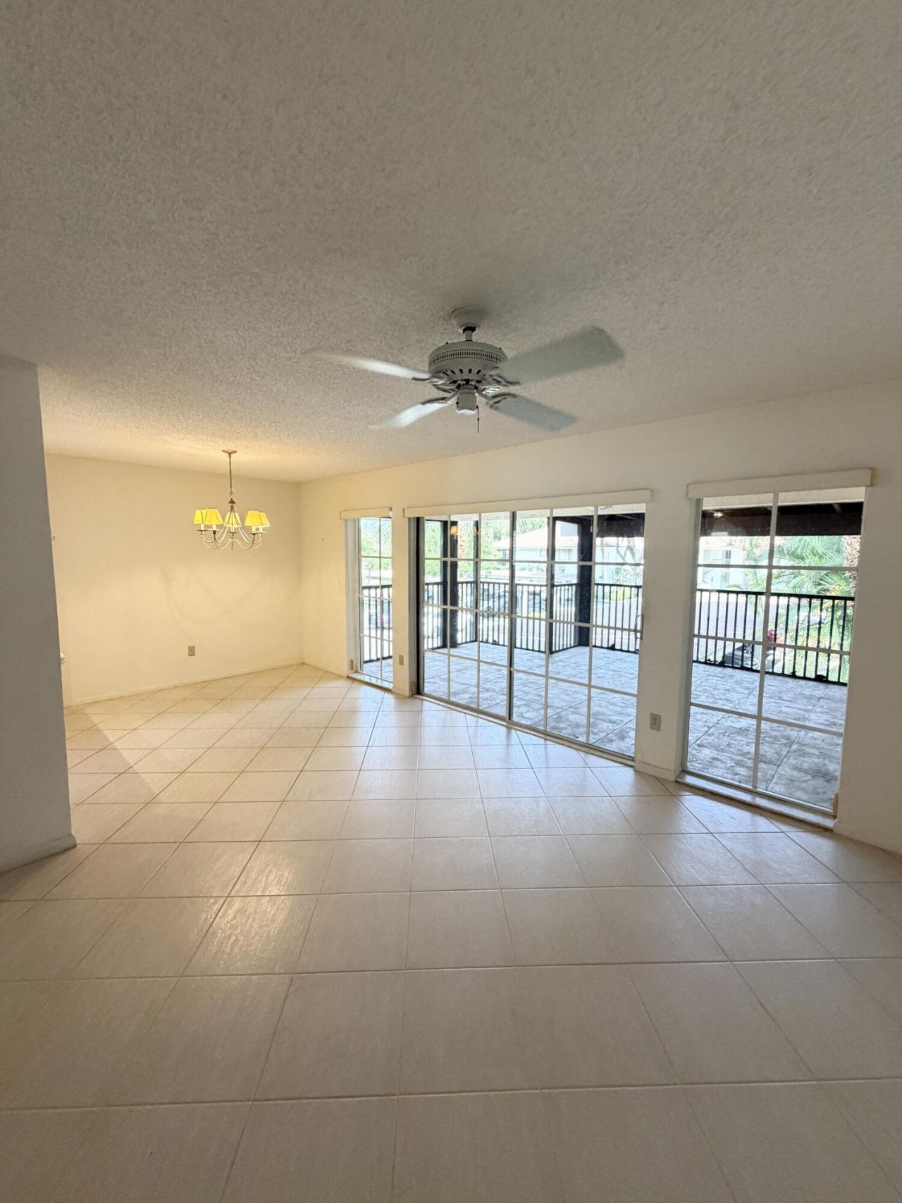 40 Pelican Pointe Drive, Unit 205, Delray Beach, FL 33483 Photo