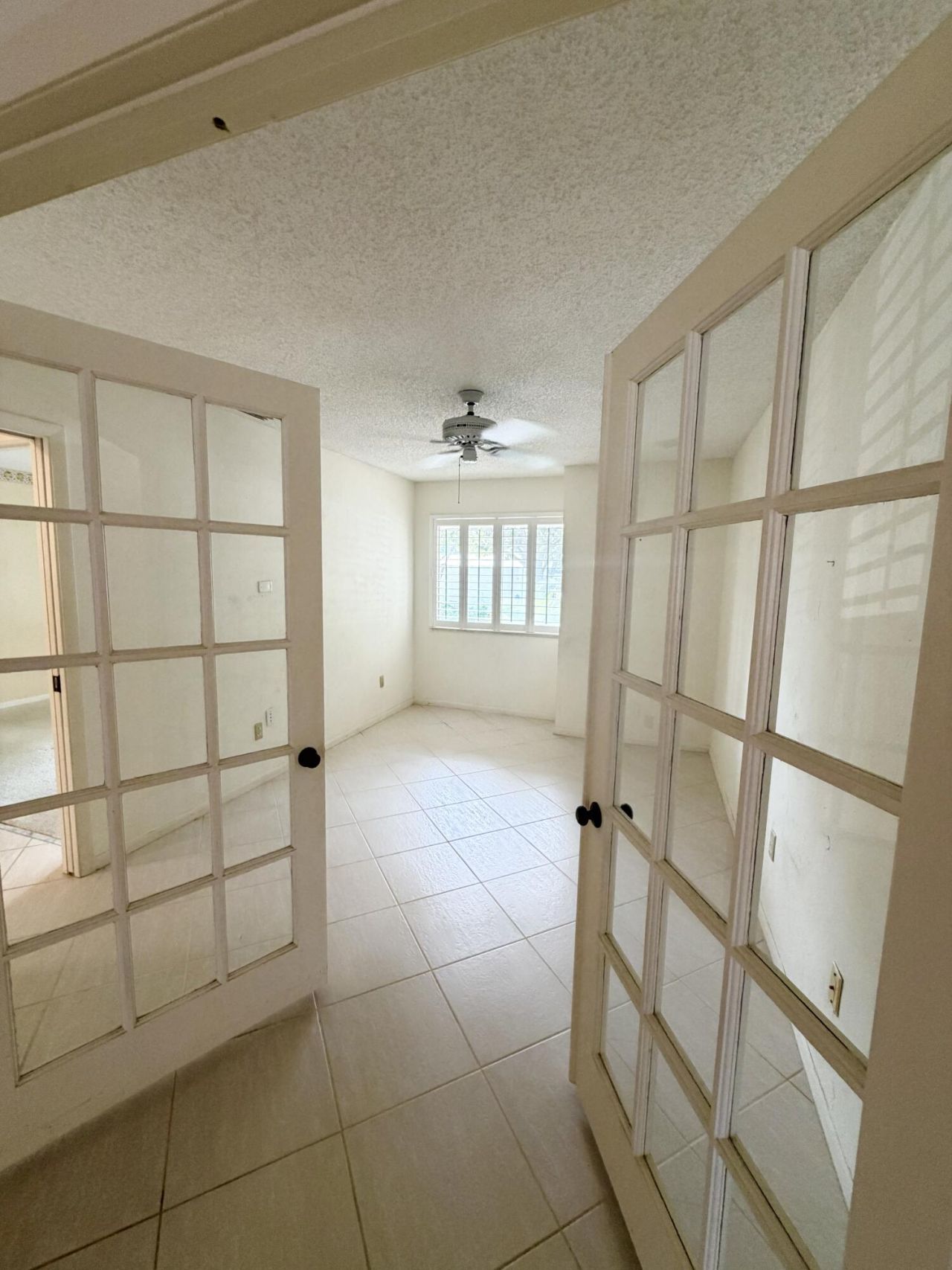 40 Pelican Pointe Drive, Unit 205, Delray Beach, FL 33483 Photo
