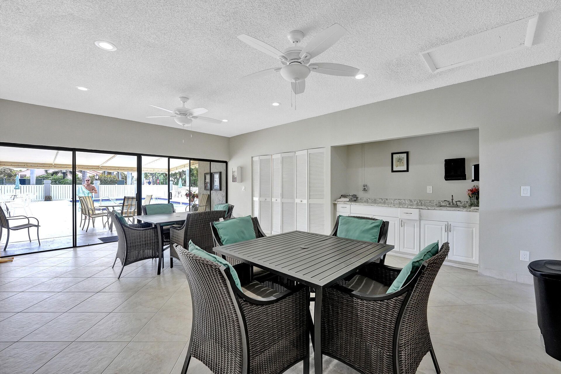 40 Pelican Pointe Drive, Unit 205, Delray Beach, FL 33483 Photo