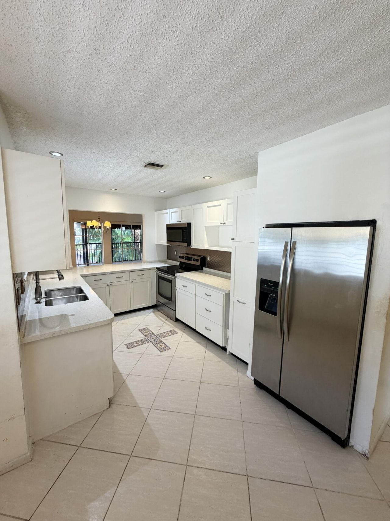 40 Pelican Pointe Drive, Unit 205, Delray Beach, FL 33483 Photo