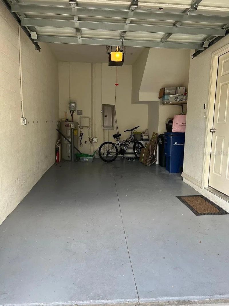 3815 Parkridge Circle , Unit 2-203, Sarasota, FL 34243 Photo