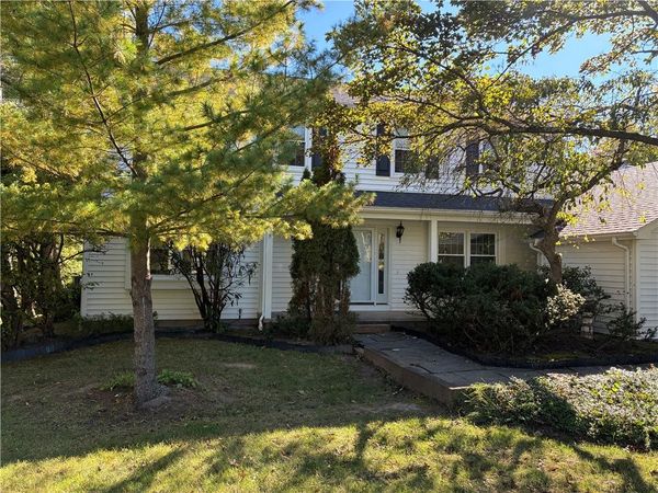 44 Bent Oak, Fairport, NY 14450