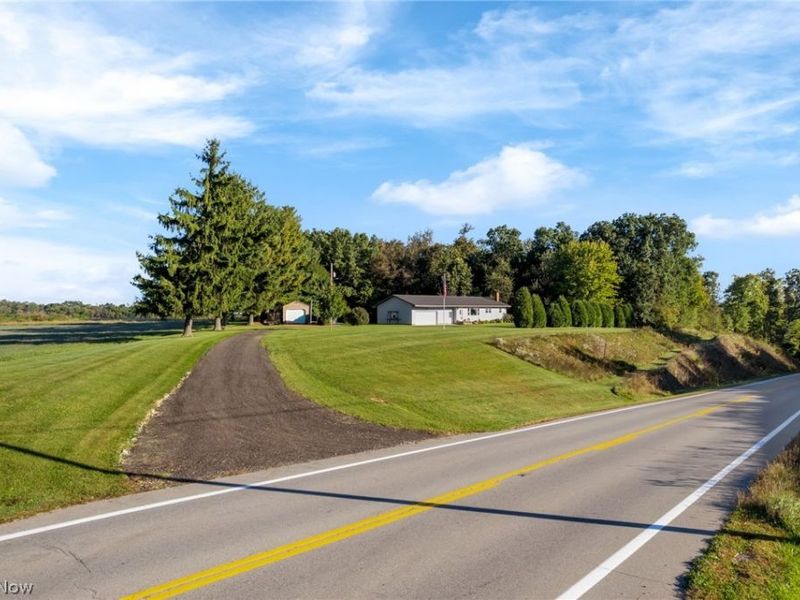 8455 Columbus Road, Shreve, OH 44676 Photo 2