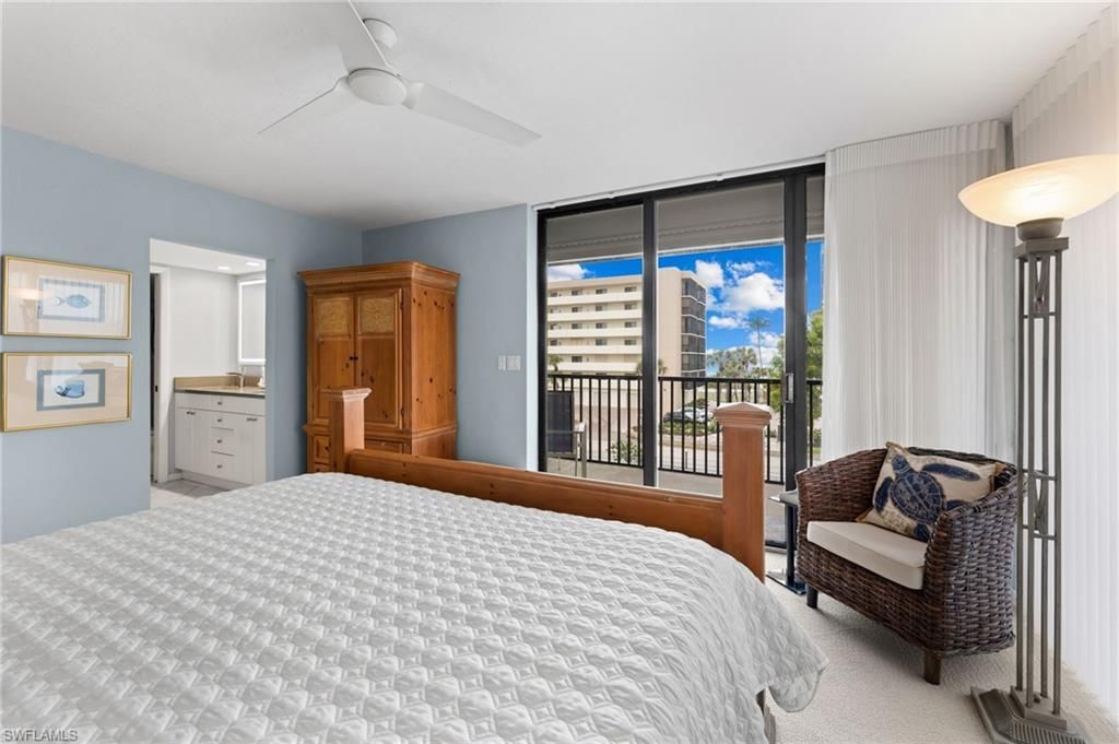 10482 Gulf Shore Dr , Unit 221, Naples, FL 34108 Photo