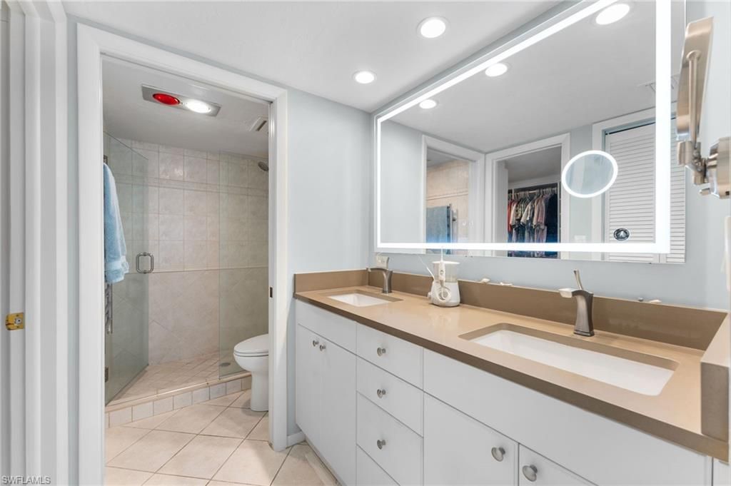 10482 Gulf Shore Dr , Unit 221, Naples, FL 34108 Photo
