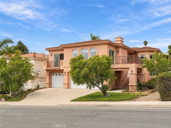 90 Villa Court, Pismo Beach, CA 93449