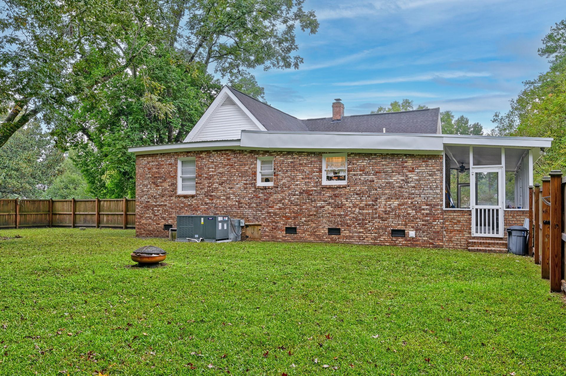 633 Gahagan Road Photo 21