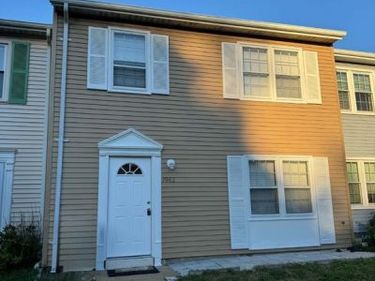 7942 TIMARAND COURT , LORTON, VA 22079