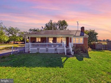 4420 MARTINSBURG PIKE , CLEAR BROOK, VA 22624