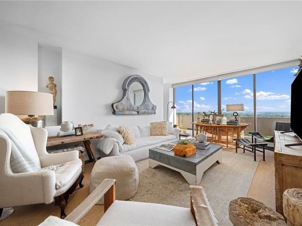 2575 Peachtree Road NE, Unit 22H, Atlanta, GA 30305
