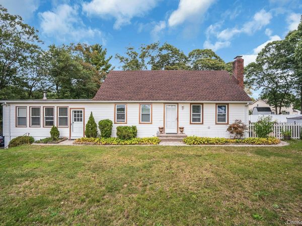 79 Wicks Road, Commack, NY 11725