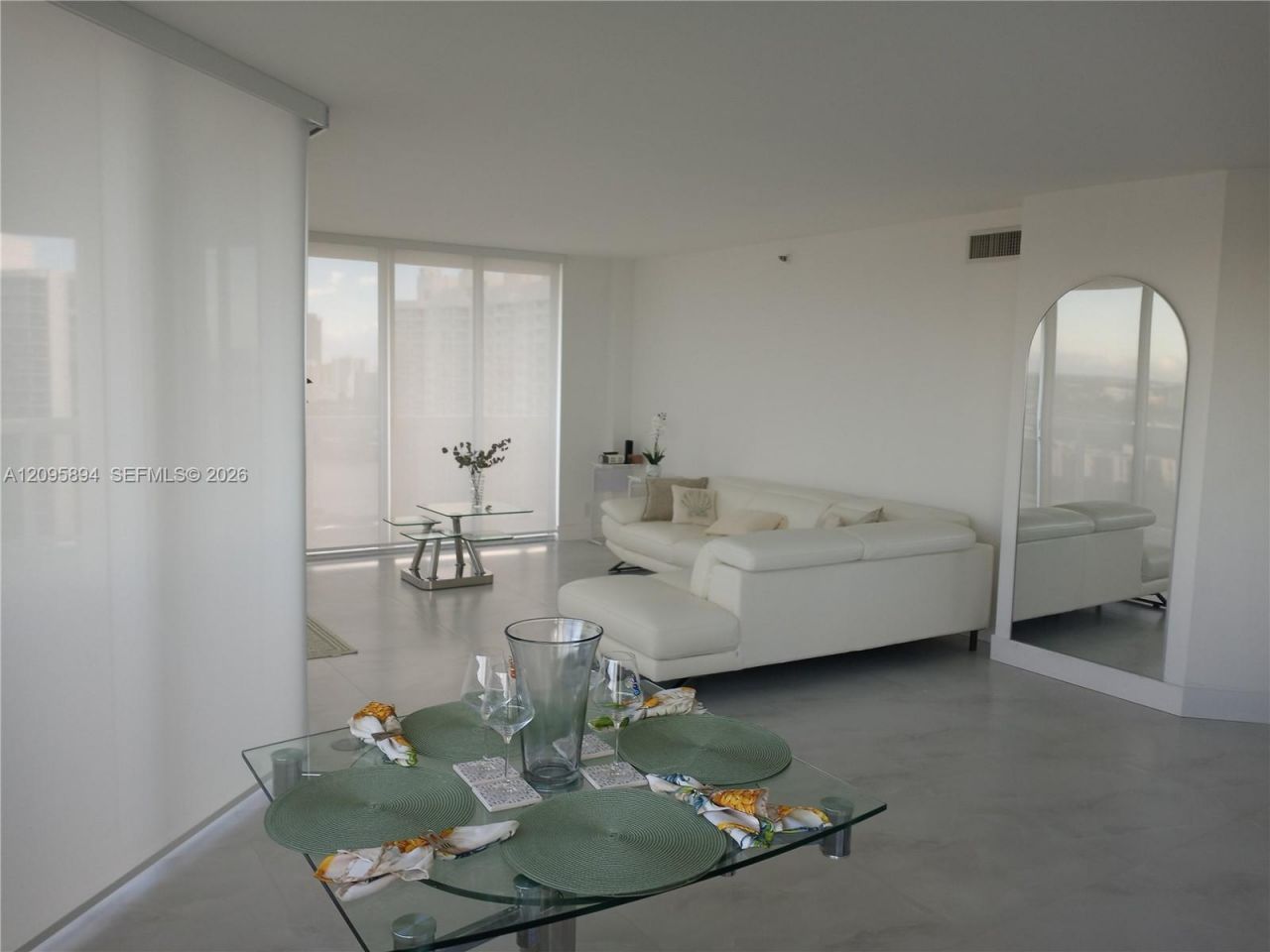20185 E Country Club Dr , Unit 2406, Aventura, FL 33180 Photo