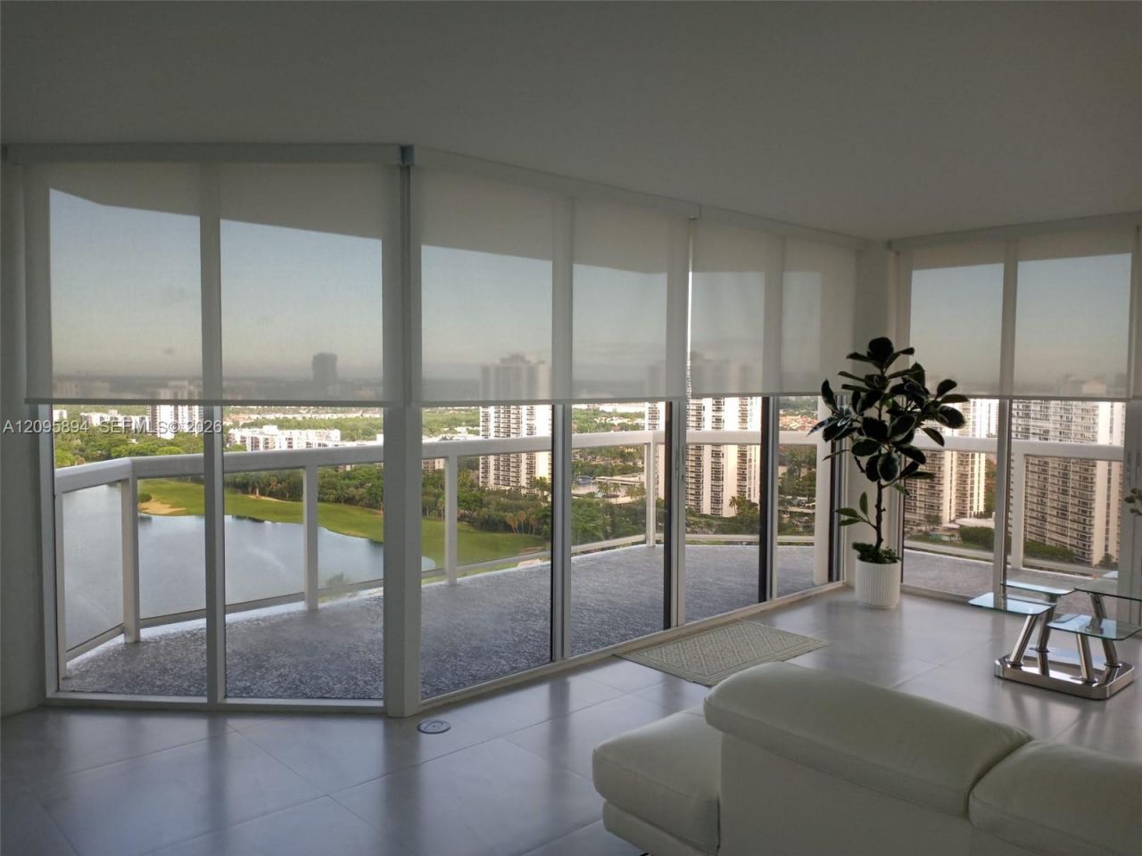 20185 E Country Club Dr , Unit 2406, Aventura, FL 33180 Photo