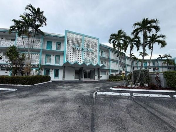 2500 Diana Dr , Unit 308, Hallandale Beach, FL 33009