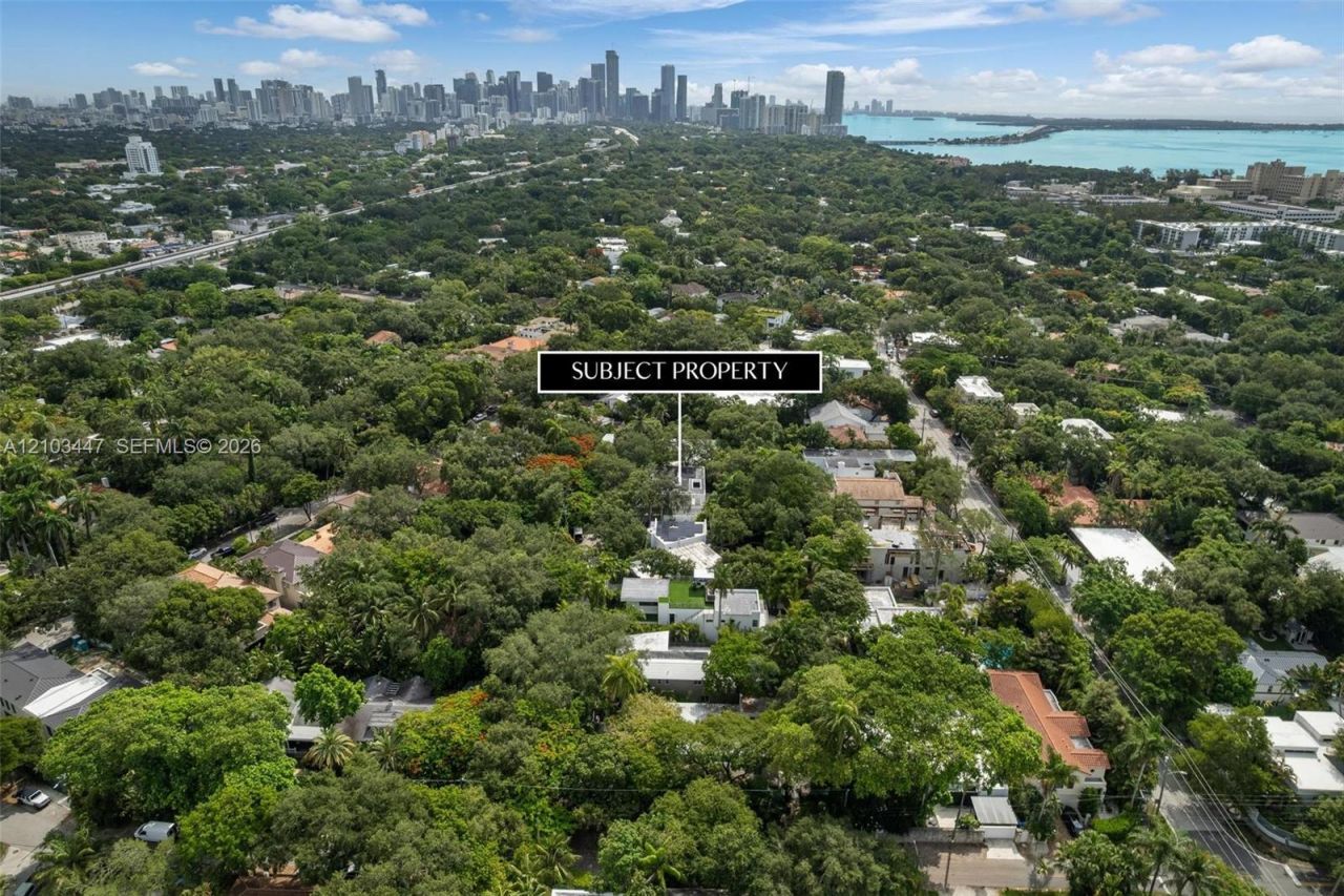 1760 Chucunantah Rd , Miami, FL 33133 Photo