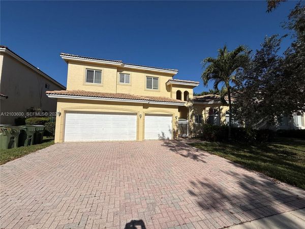 2250 SE 19th Ave , Homestead, FL 33035