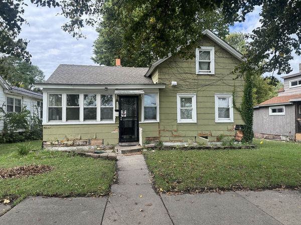 225 N West Avenue , Kankakee, IL 60901