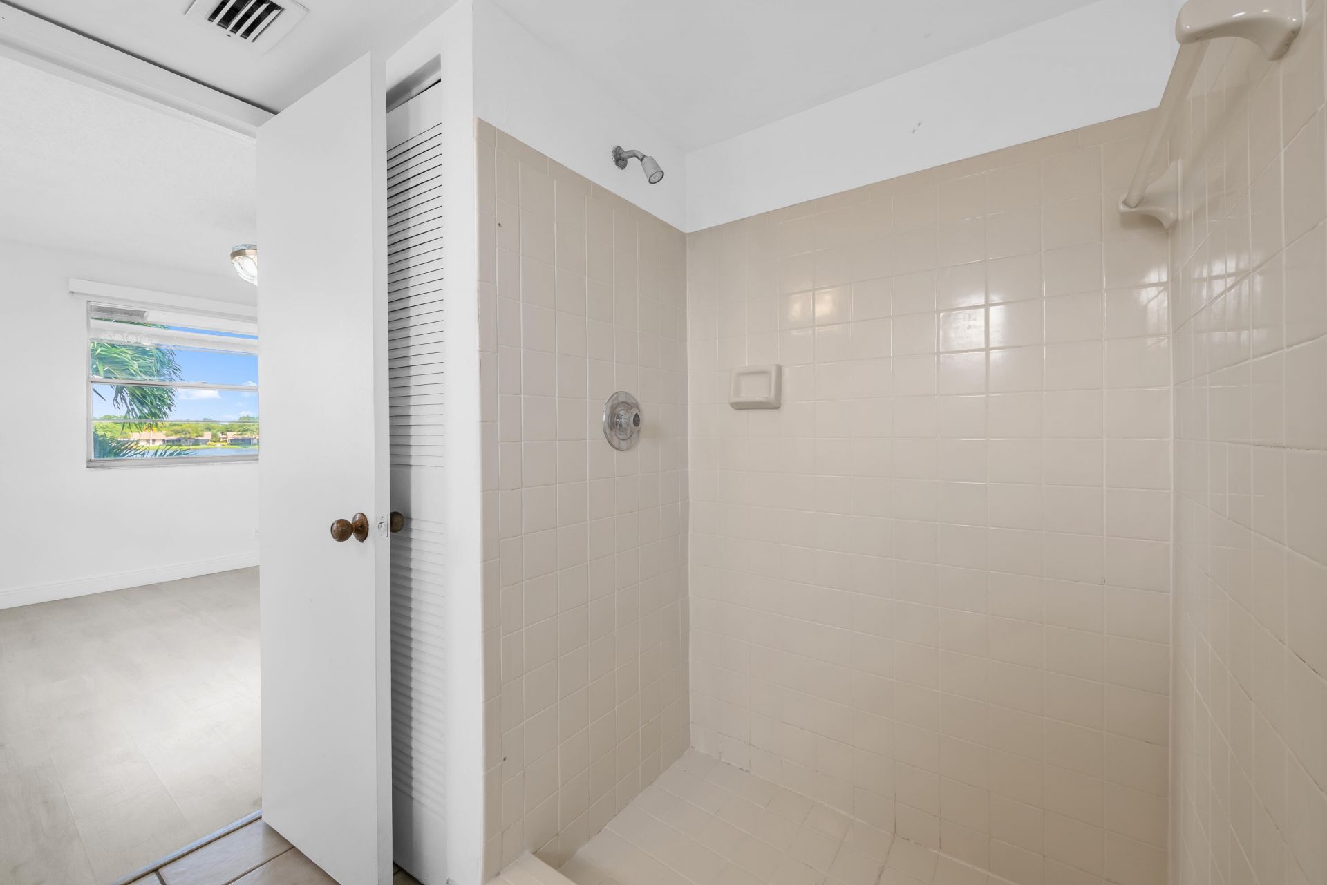 5510 Lakeside Drive, Unit 201, Margate, FL 33063 Photo
