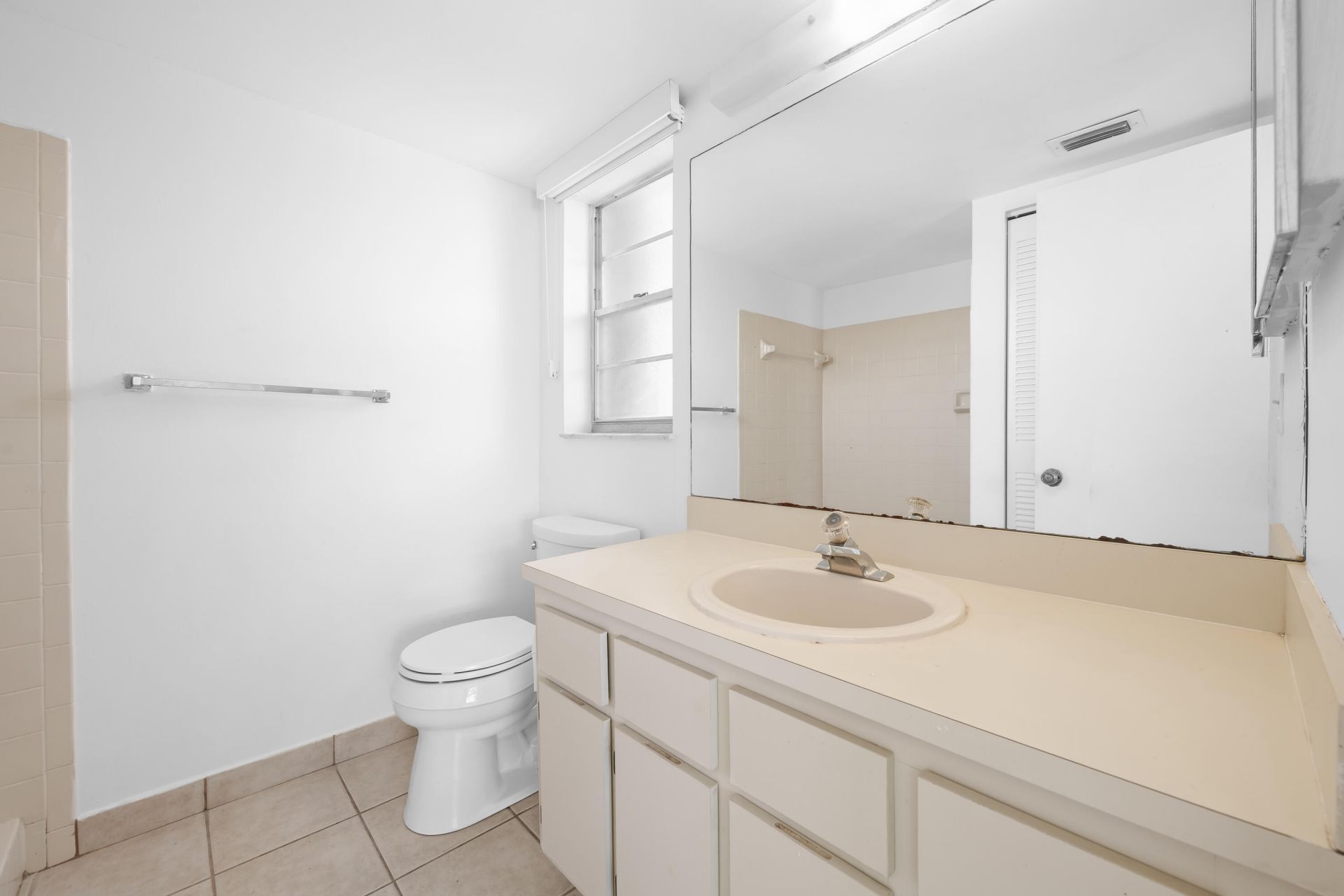 5510 Lakeside Drive, Unit 201, Margate, FL 33063 Photo