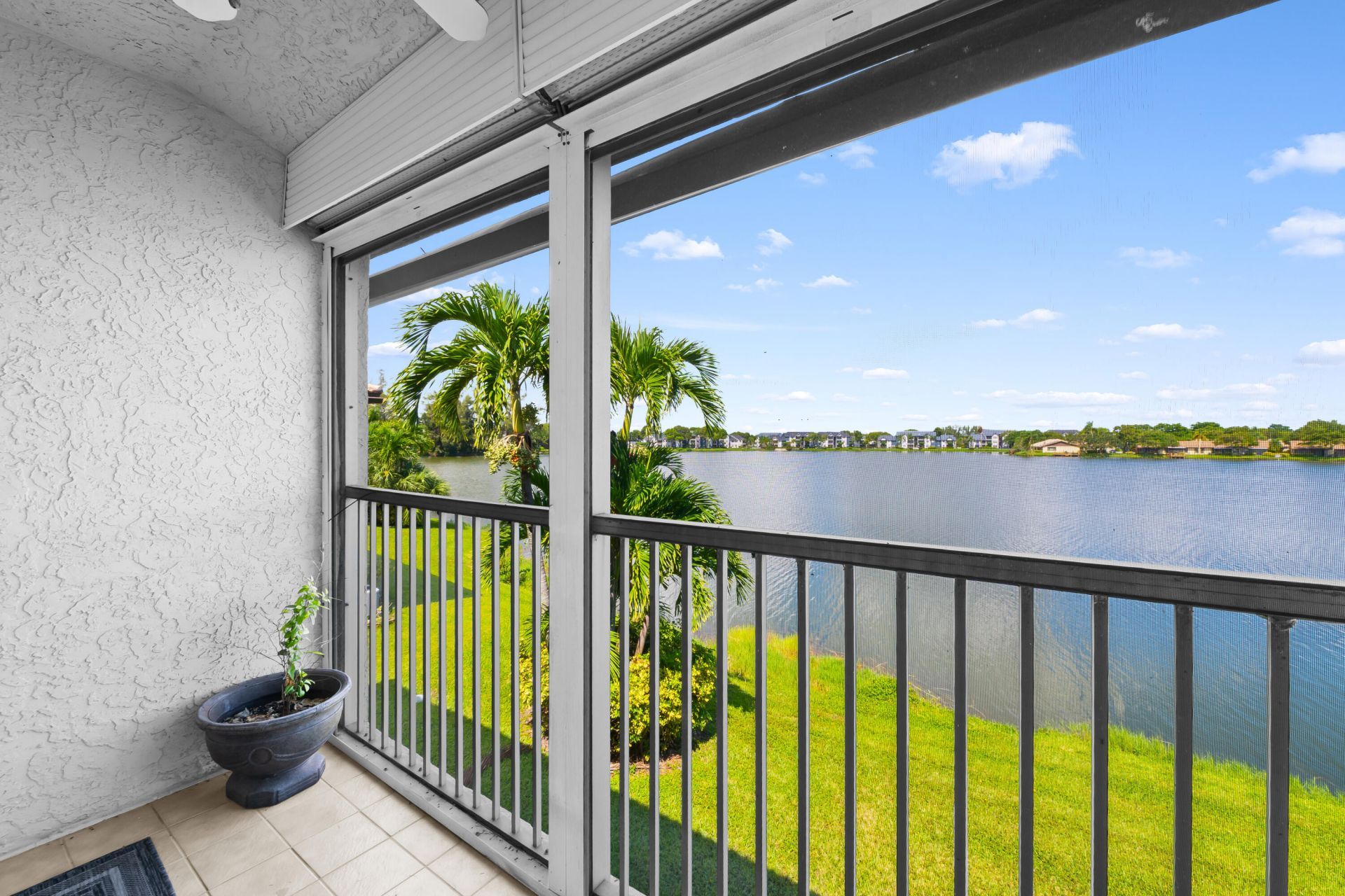 5510 Lakeside Drive, Unit 201, Margate, FL 33063 Photo